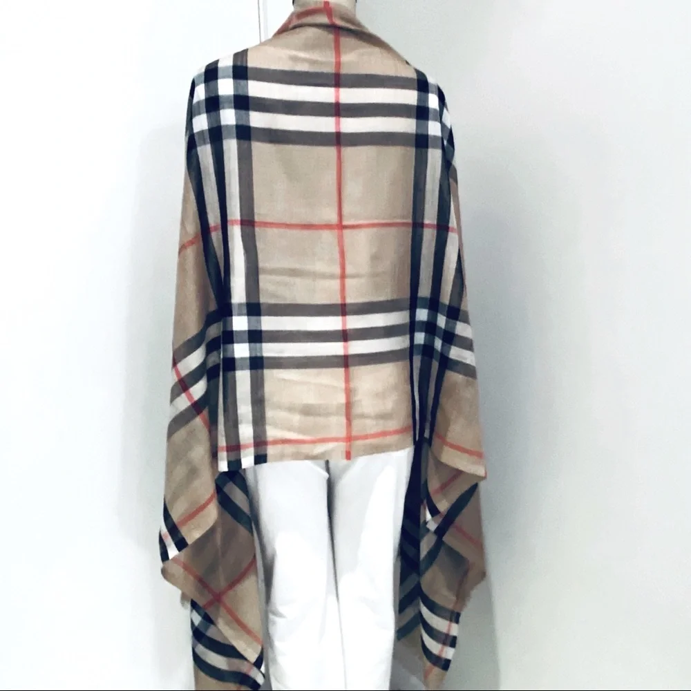 BURBERRY LONDON GIANT CHECK WOOL & SILK SCARF / WRAP / STOLE - Picture 7 of 9